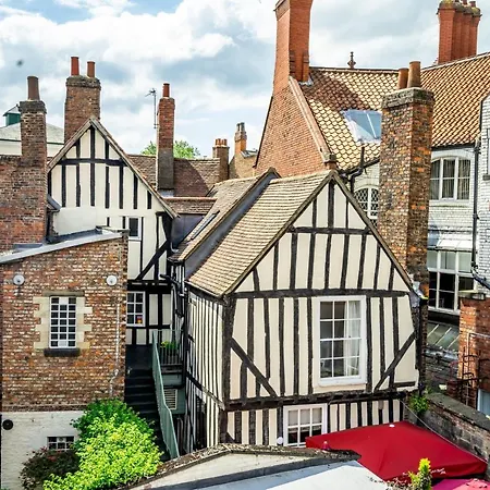 Chez Mannion Apartment York Exterior photo